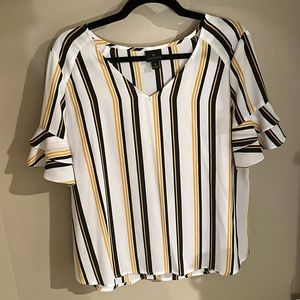 Short Sleeve Flowy Blouse